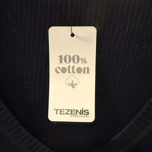 NWT TEZENIS Black V-Neck Women's Top size Large - Picture 3 of 5